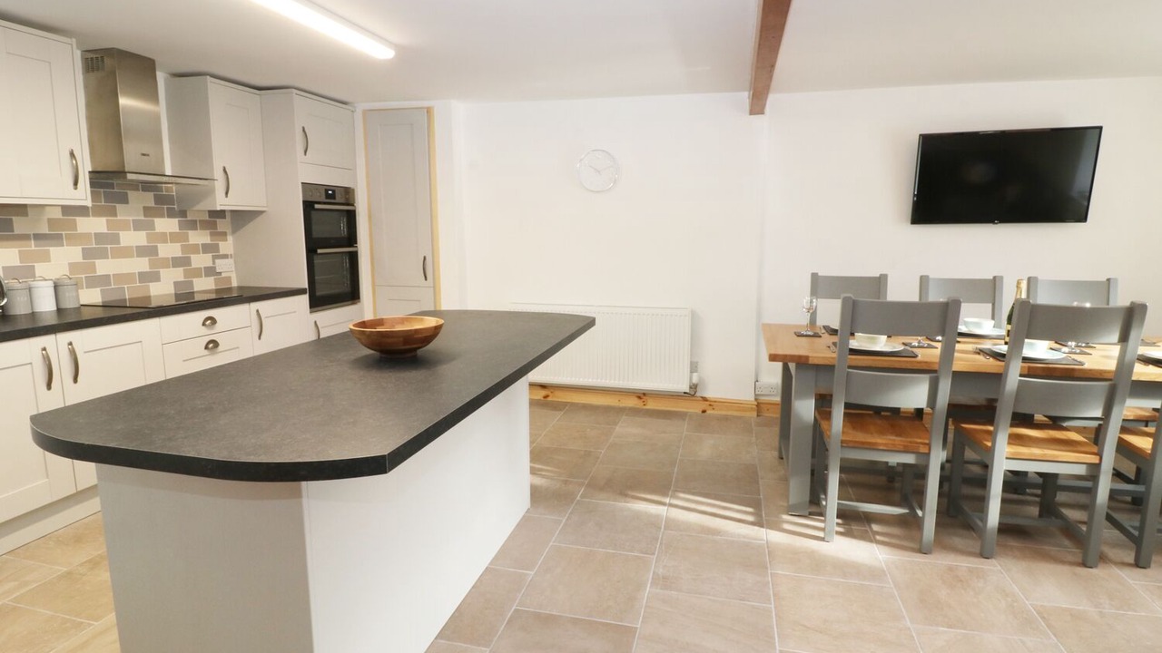 Photo of Others in Dinas