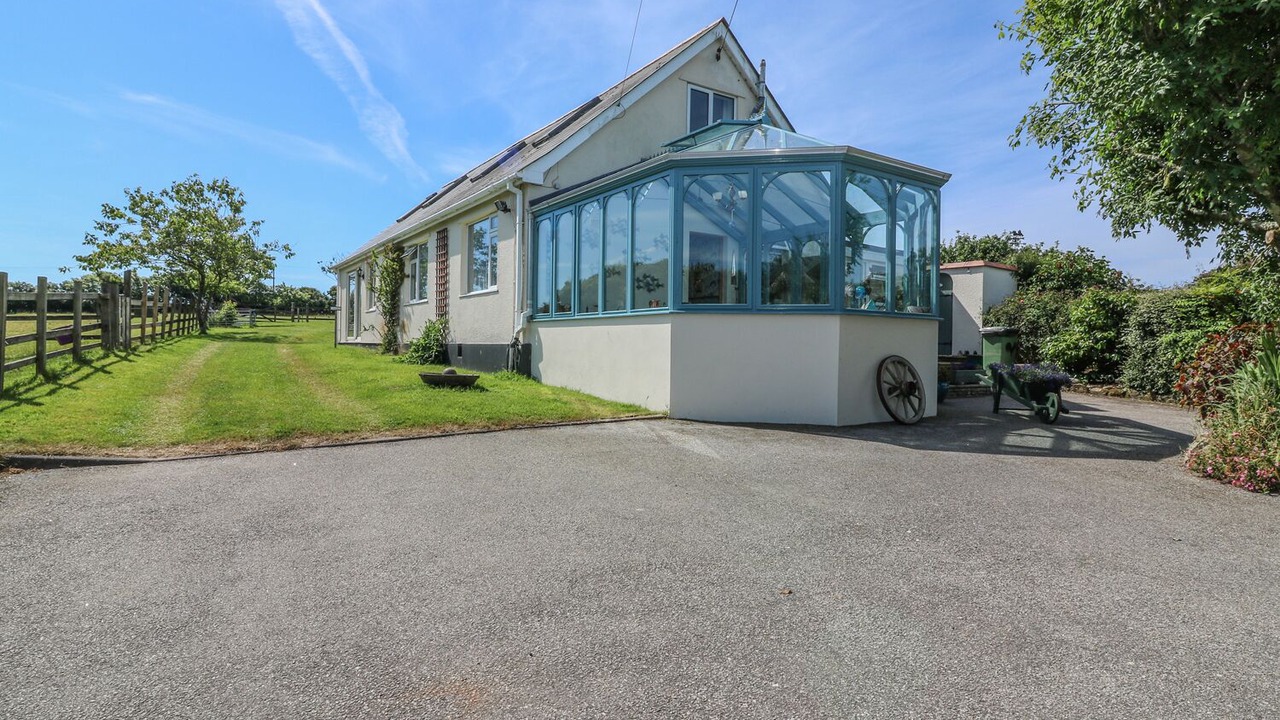 Photo of Others in Goldsithney