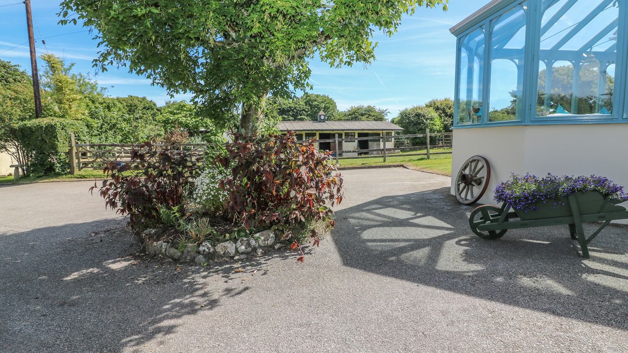 Photo of Others in Goldsithney