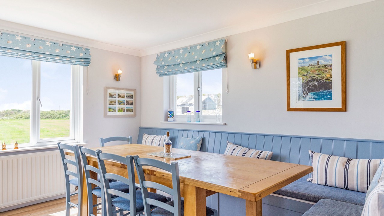 Photo of Livingroom in Tintagel