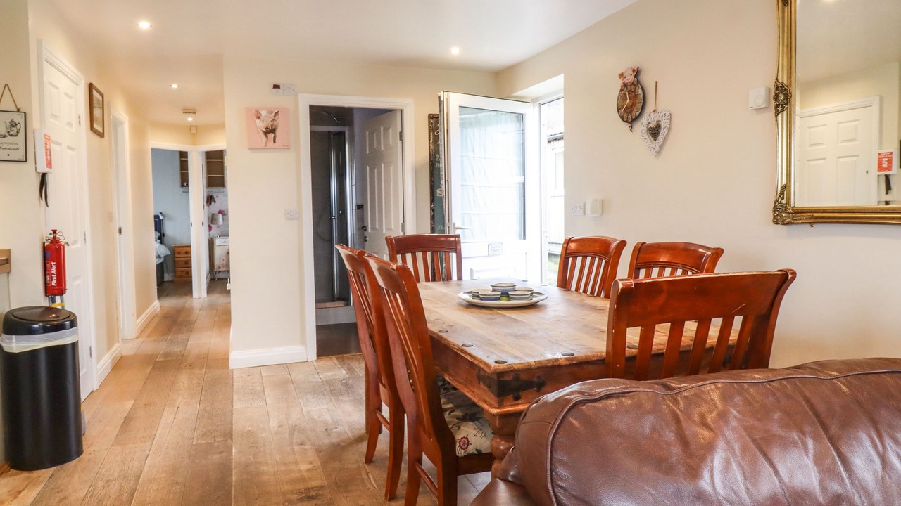 Photo of Others in Ingrow