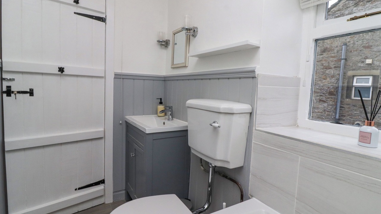 Photo of Bathroom in Threshfield