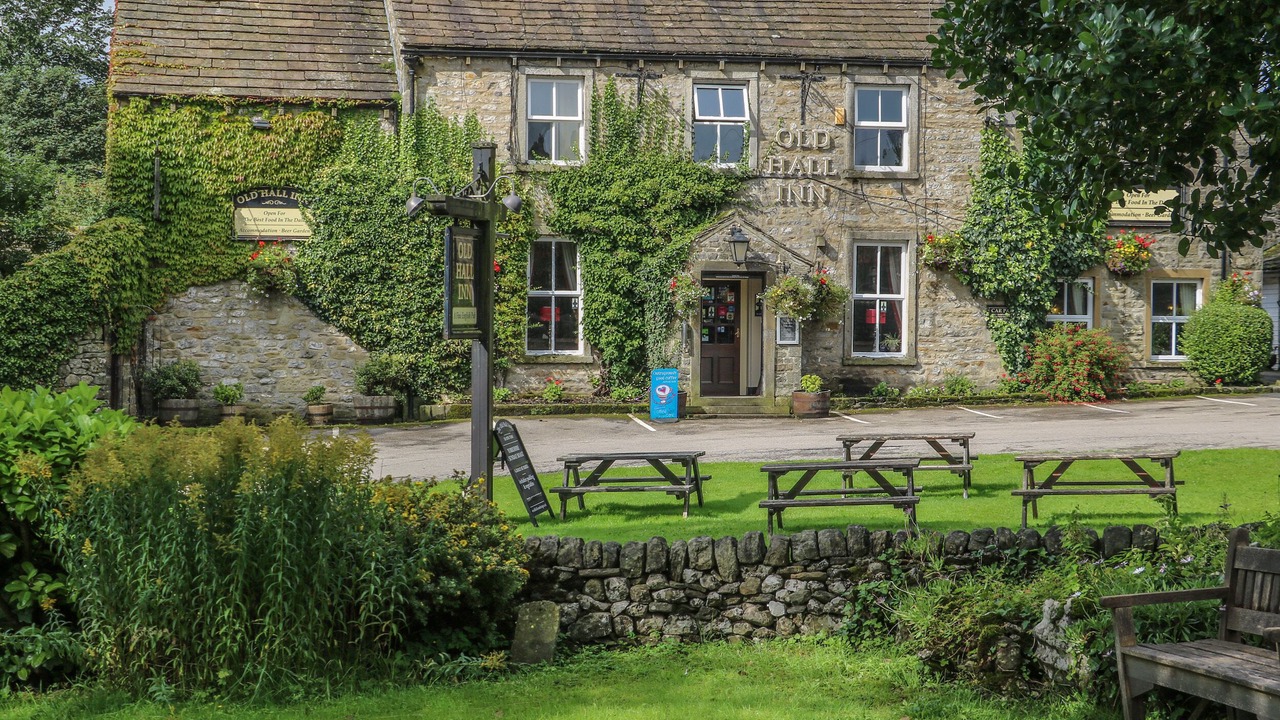 Photo of Others in Threshfield