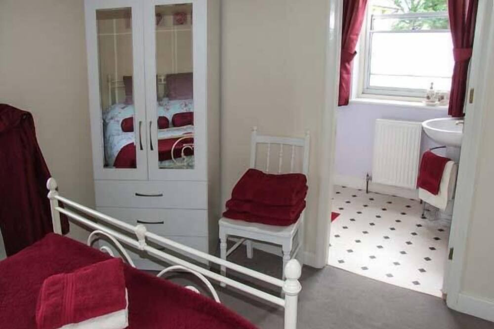 Photo of Others in Aymestrey