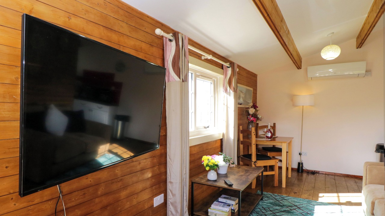 Photo of Others in Bushton