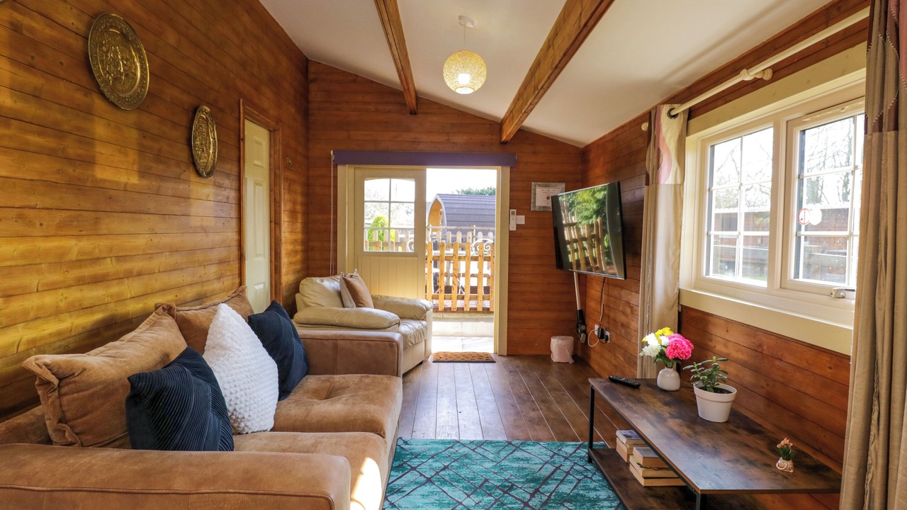 Photo of Others in Bushton