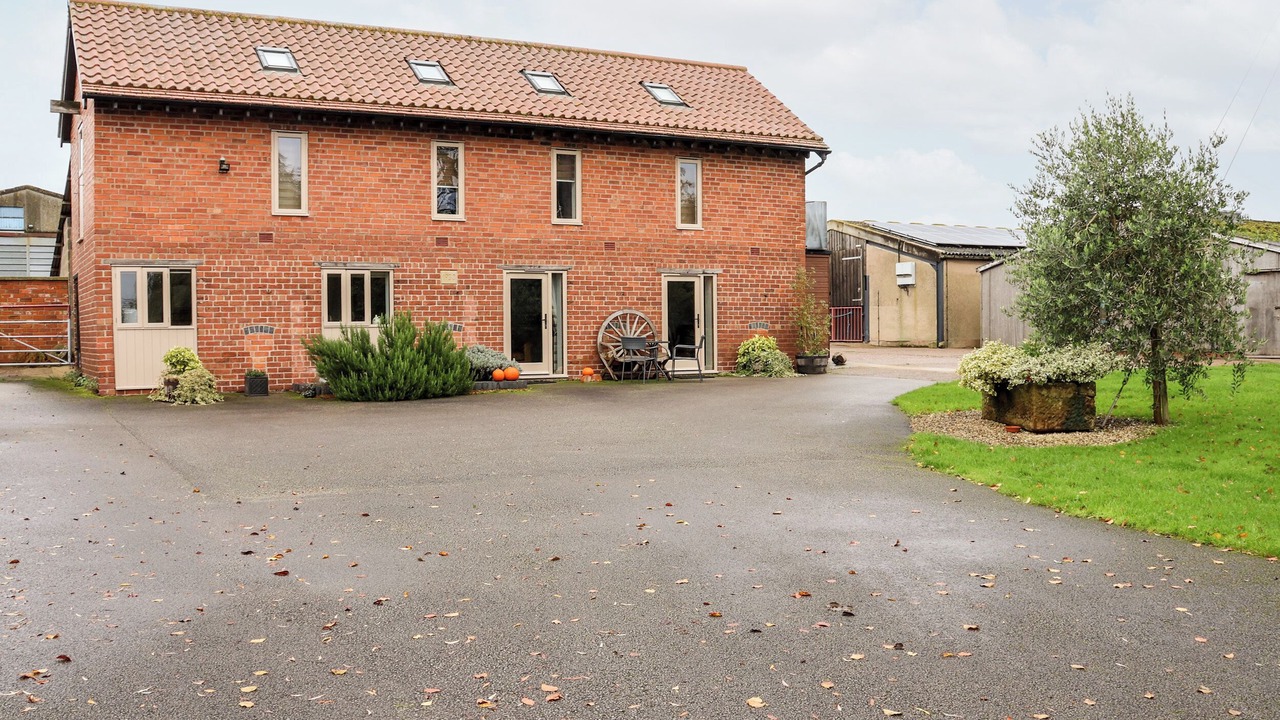 Photo of Others in Askham