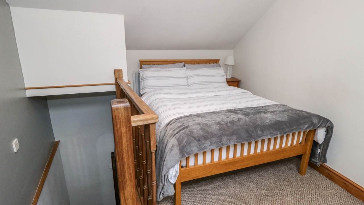 Photo of Others in Bitton