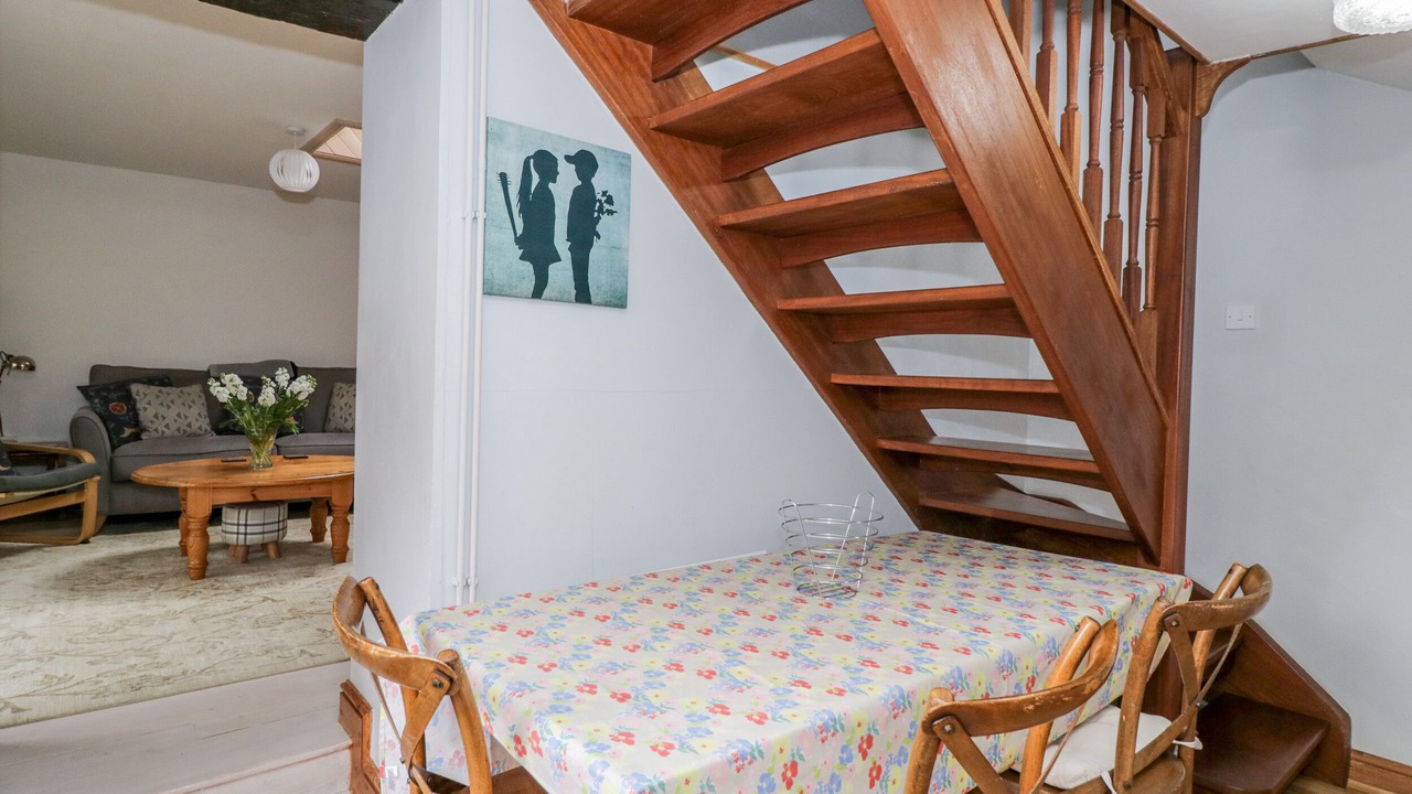 Photo of Others in Bitton