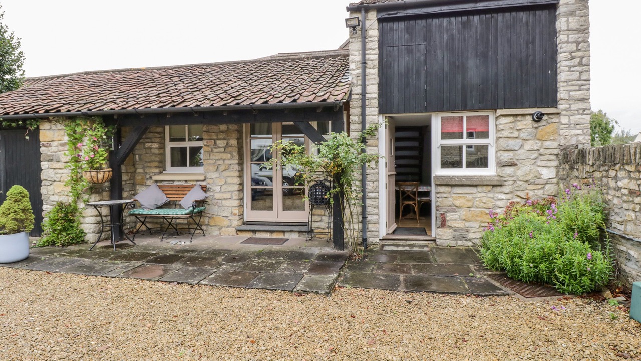 Photo of Outdoor in Bitton