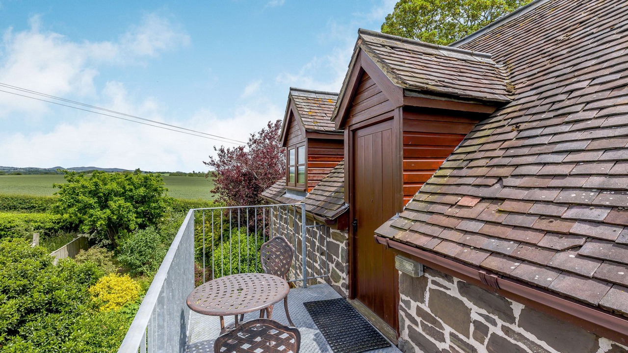 Photo of Patio Balcony in Strefford