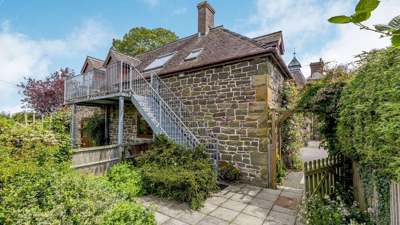 Photo of Others in Strefford