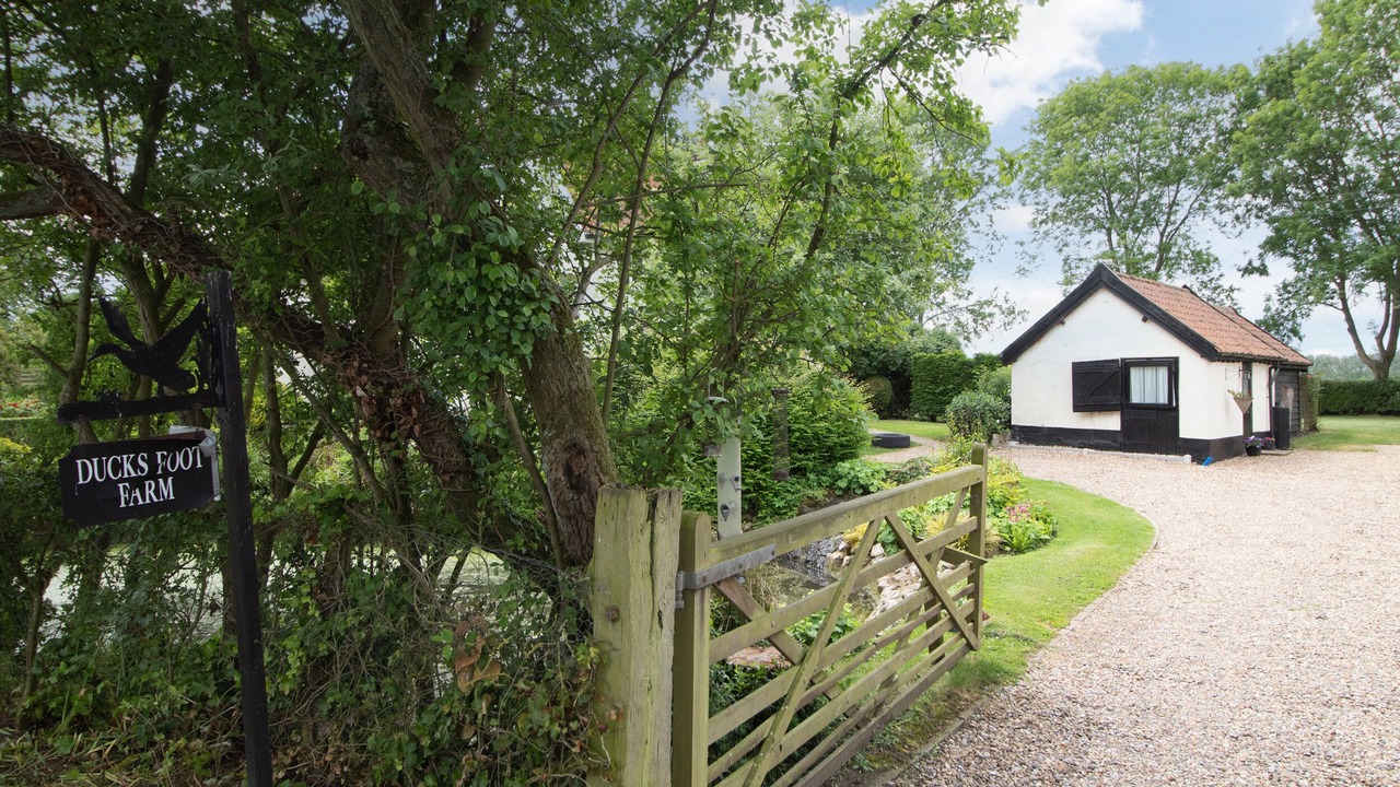 Photo of Buildings in Pulham Market