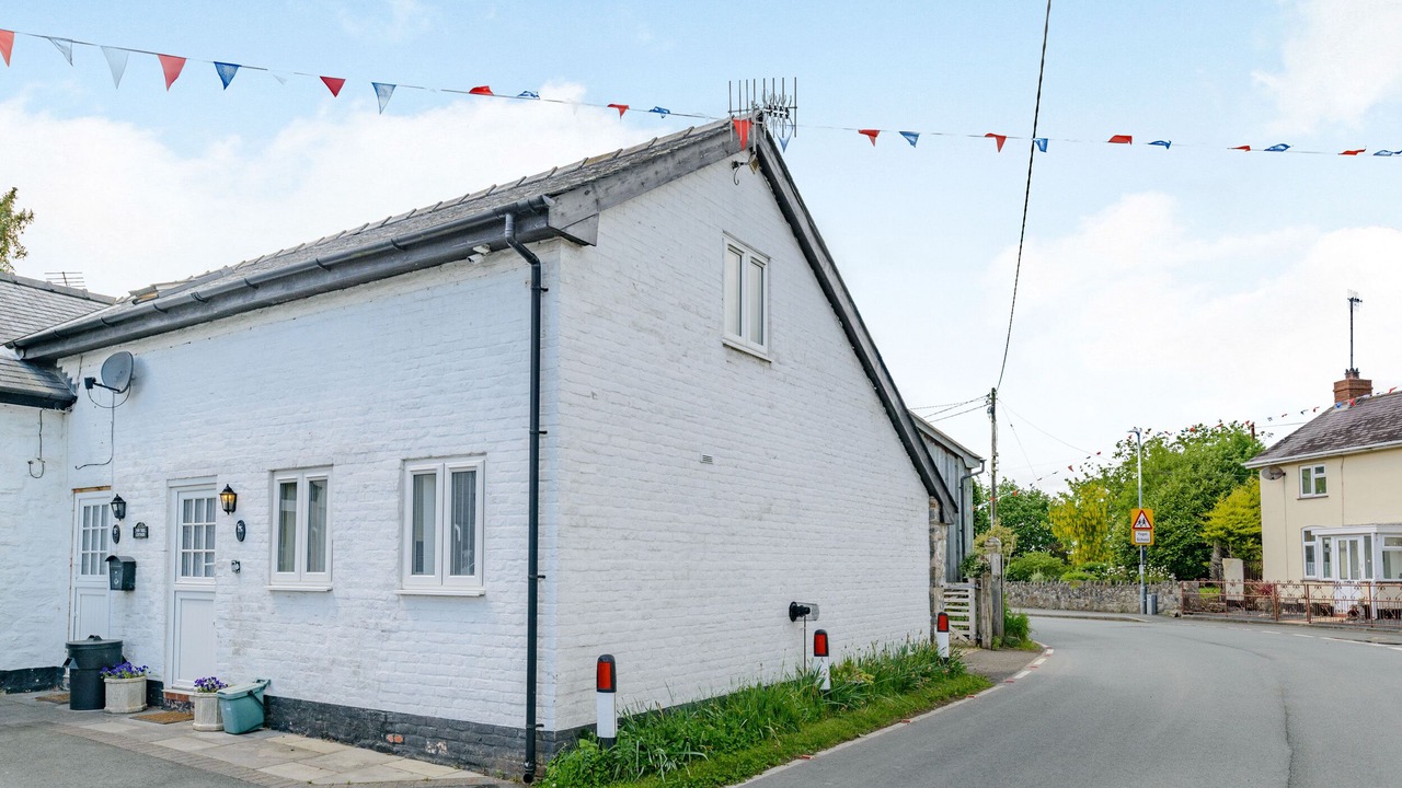 Photo of Others in Welshpool