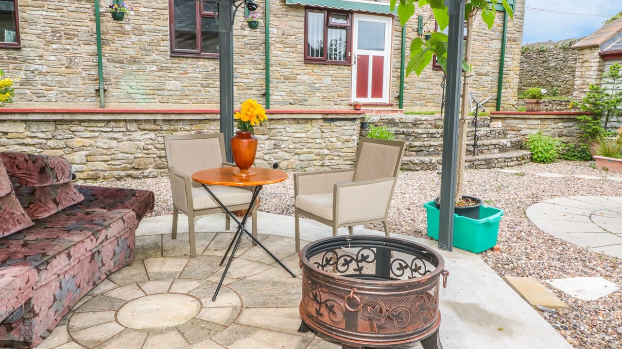 Photo of Patio Balcony in Kington