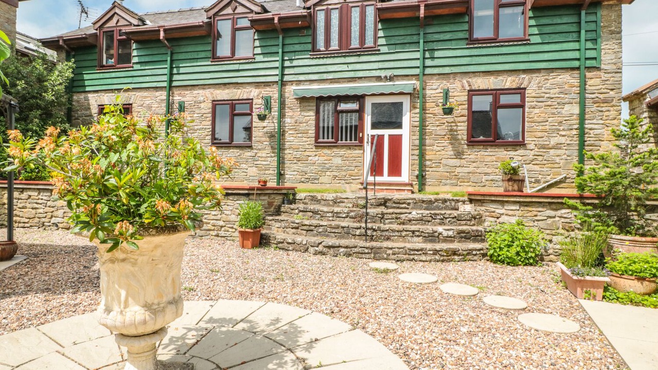 Photo of Buildings in Kington