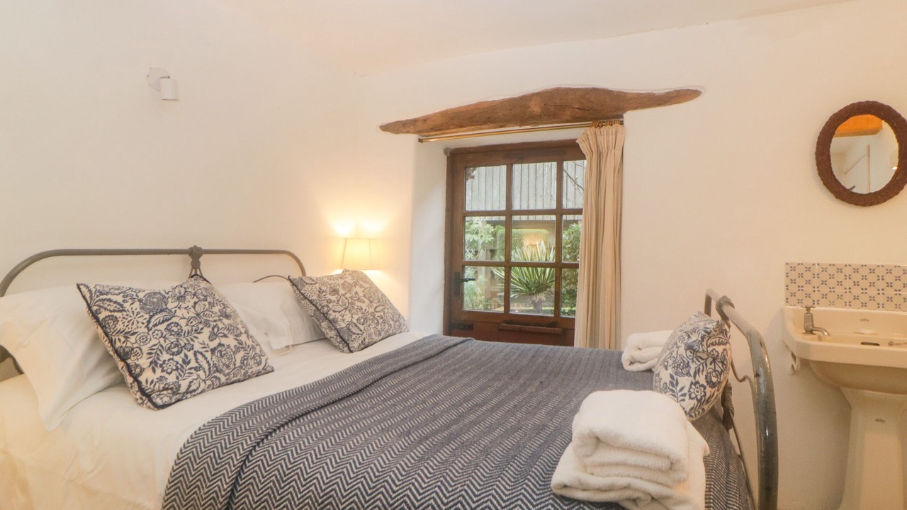 Photo of Others in Loddiswell