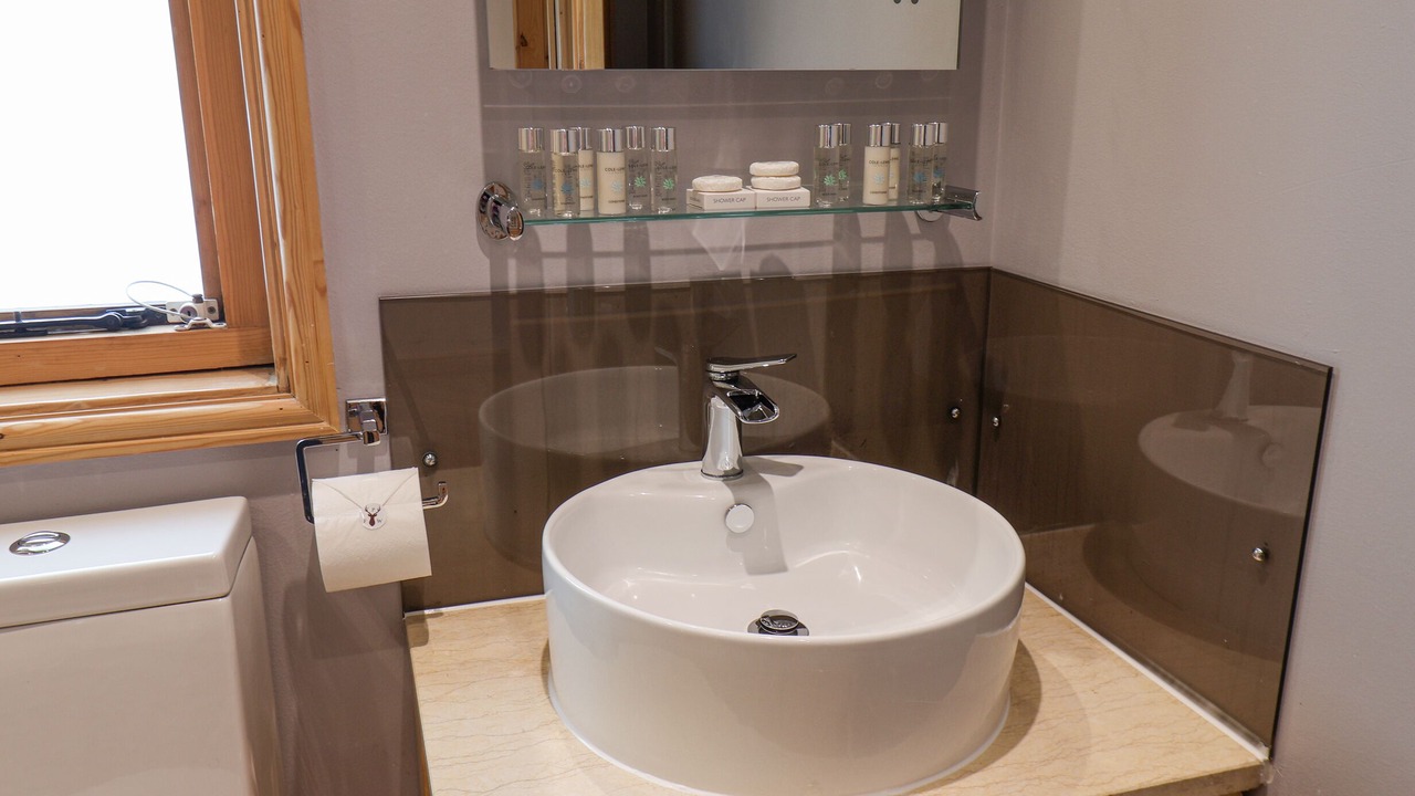 Photo of Bathroom in Great Fryup Dale