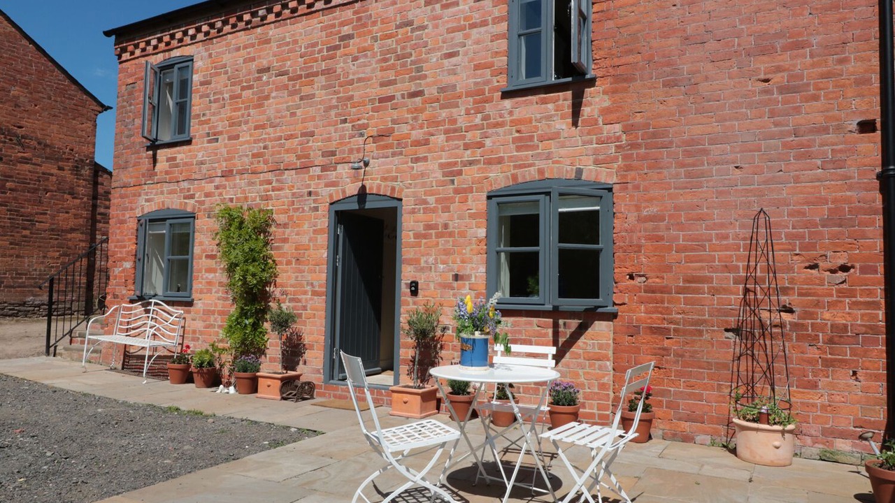 Photo of Patio Balcony in Madley