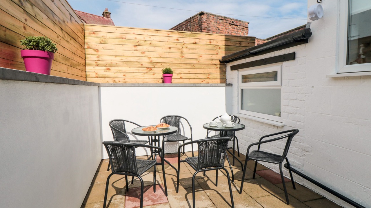 Photo of Patio Balcony in Muston