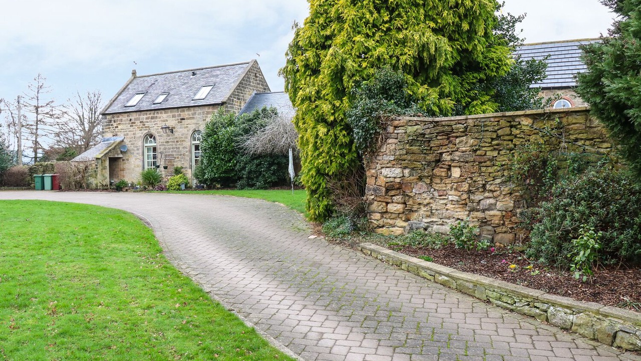 Photo of Outdoor in Clay Cross