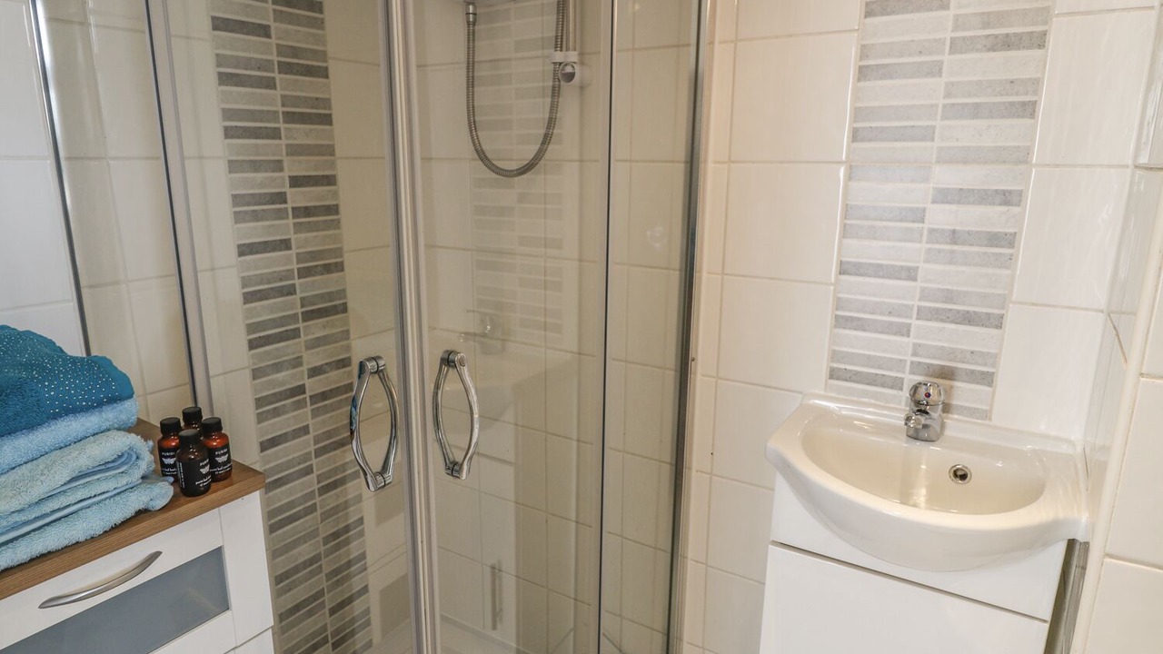 Photo of Others in Newton Ferrers