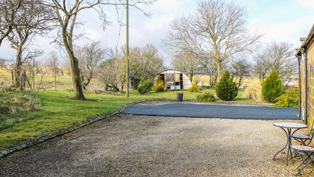 Photo of Others in Briggswath