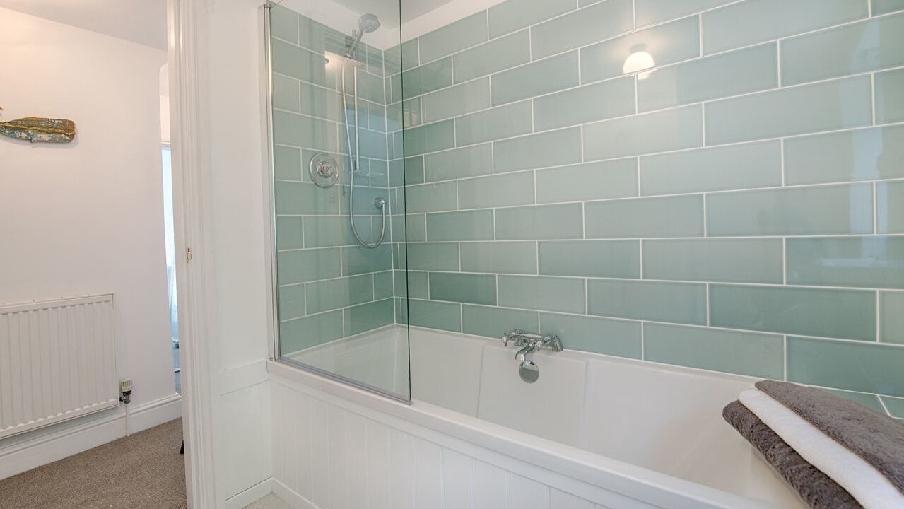 Photo of Others in Lympstone