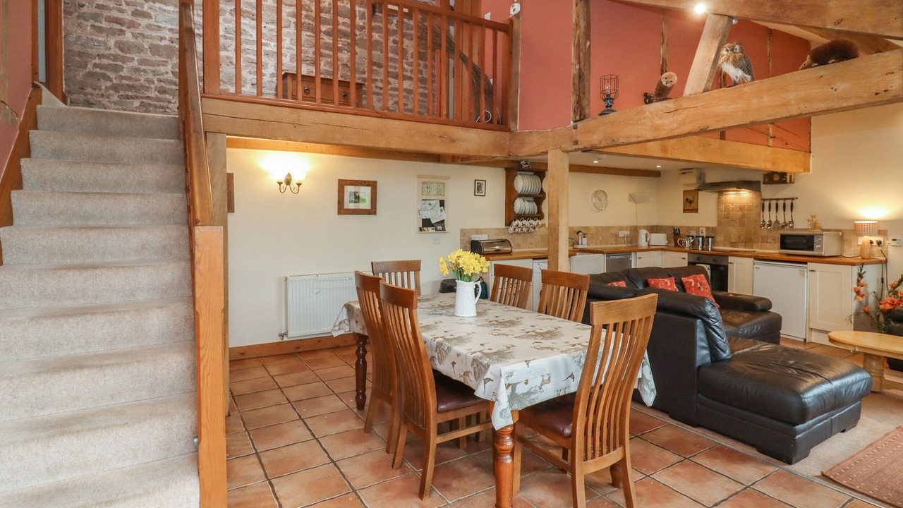 Photo of Others in Bromsash