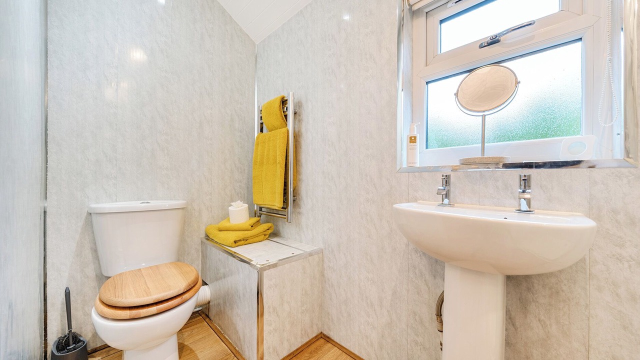Photo of Bathroom in Newland Near Ulverston