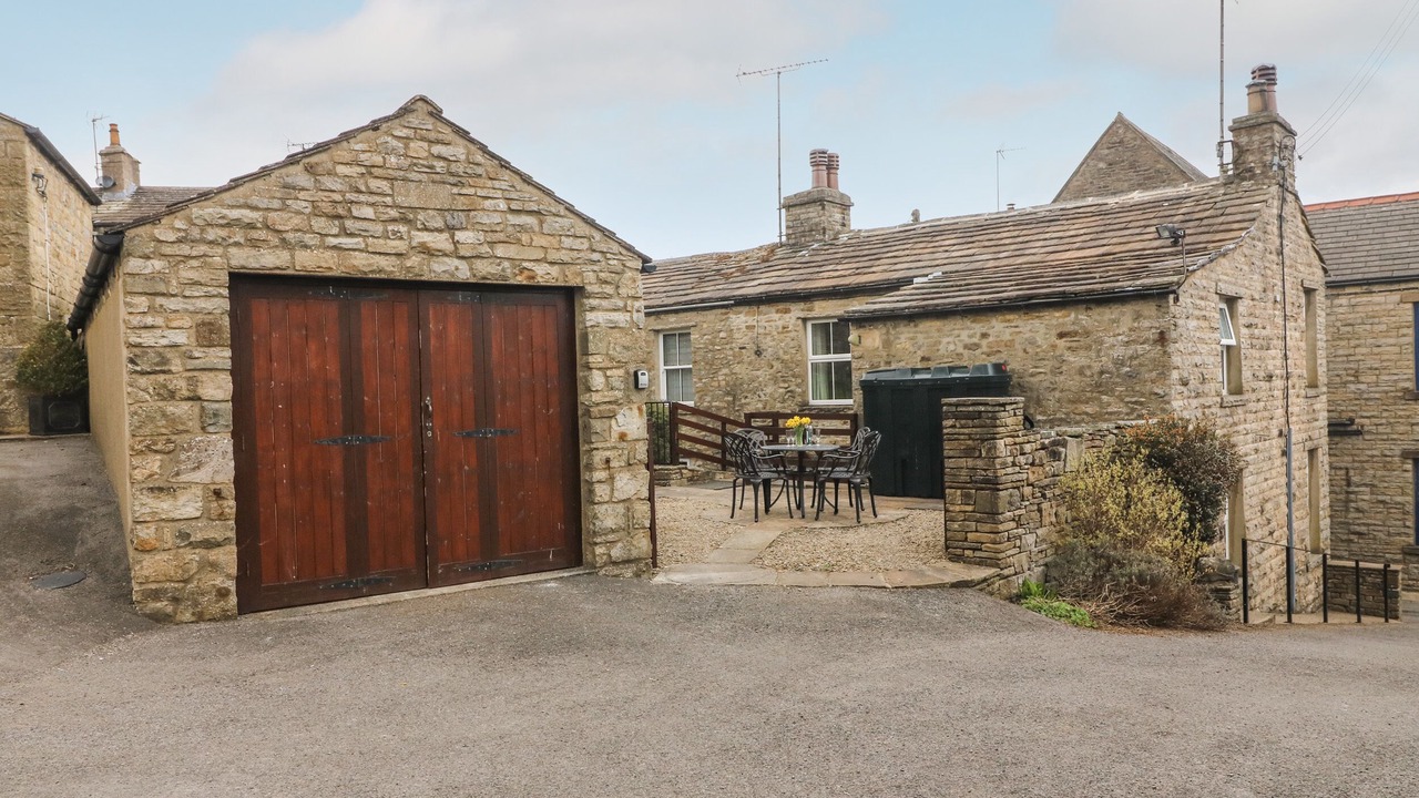 Photo of Others in Gayle