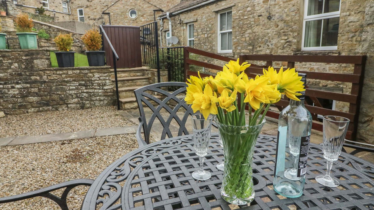 Photo of Others in Gayle