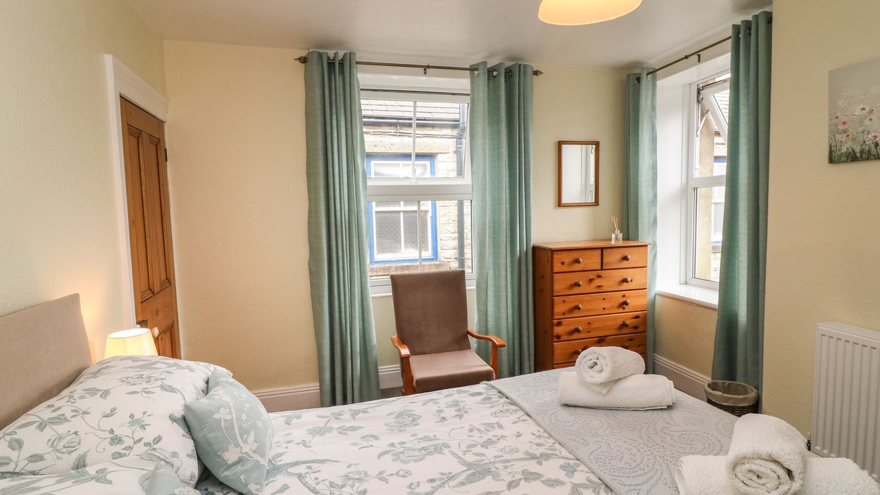 Photo of Others in Gayle