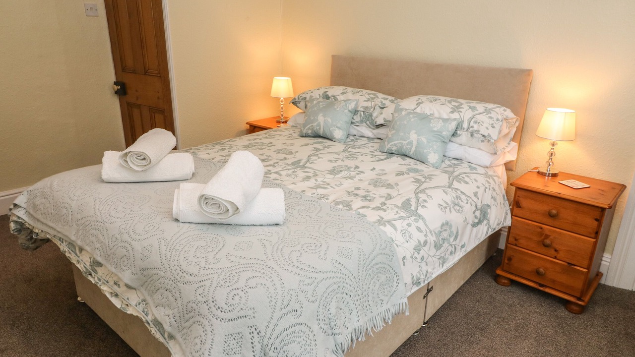 Photo of Others in Gayle