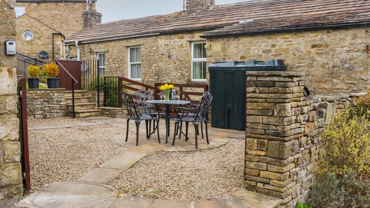 Photo of Patio Balcony in Gayle