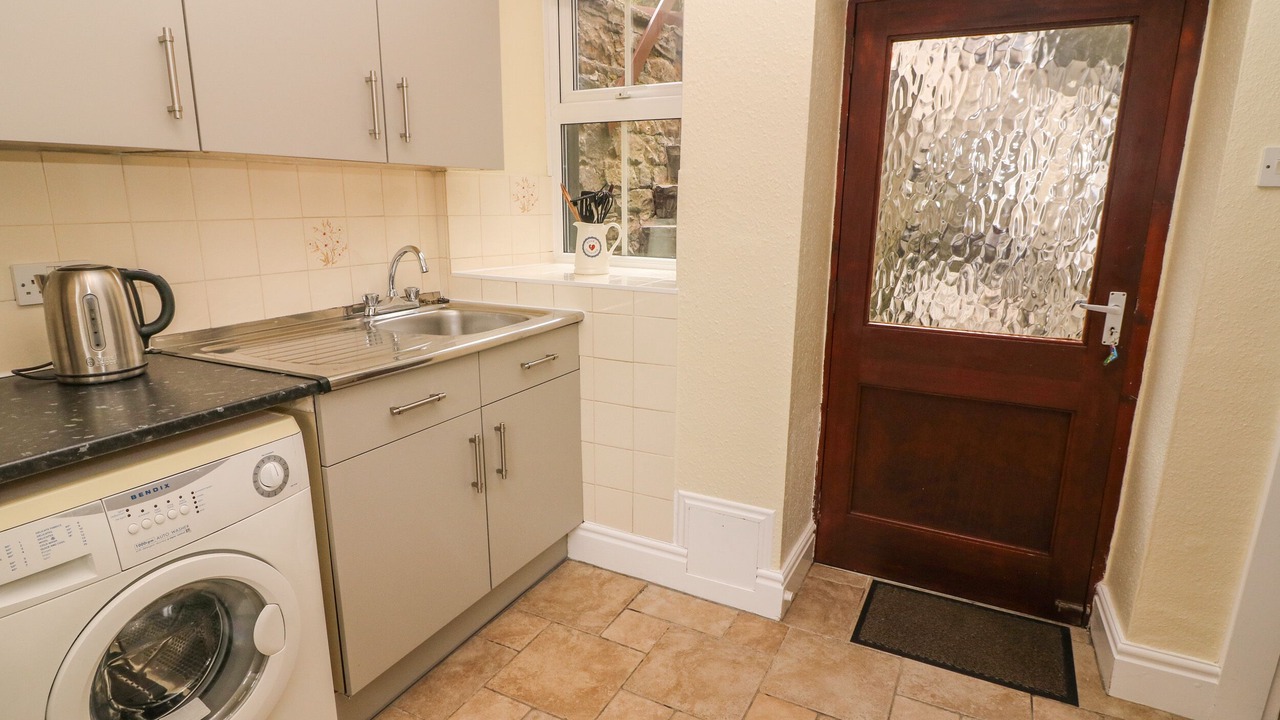 Photo of Others in Gayle