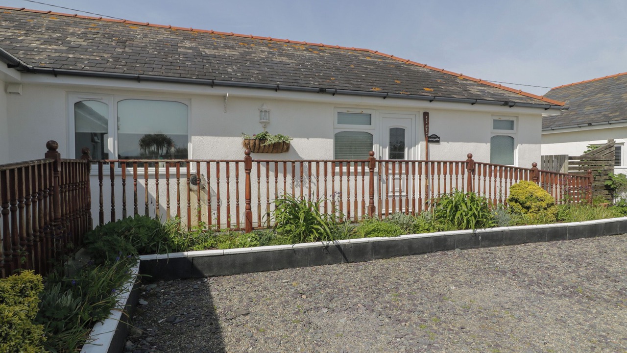 Photo of Outdoor in Dinas Dinlle