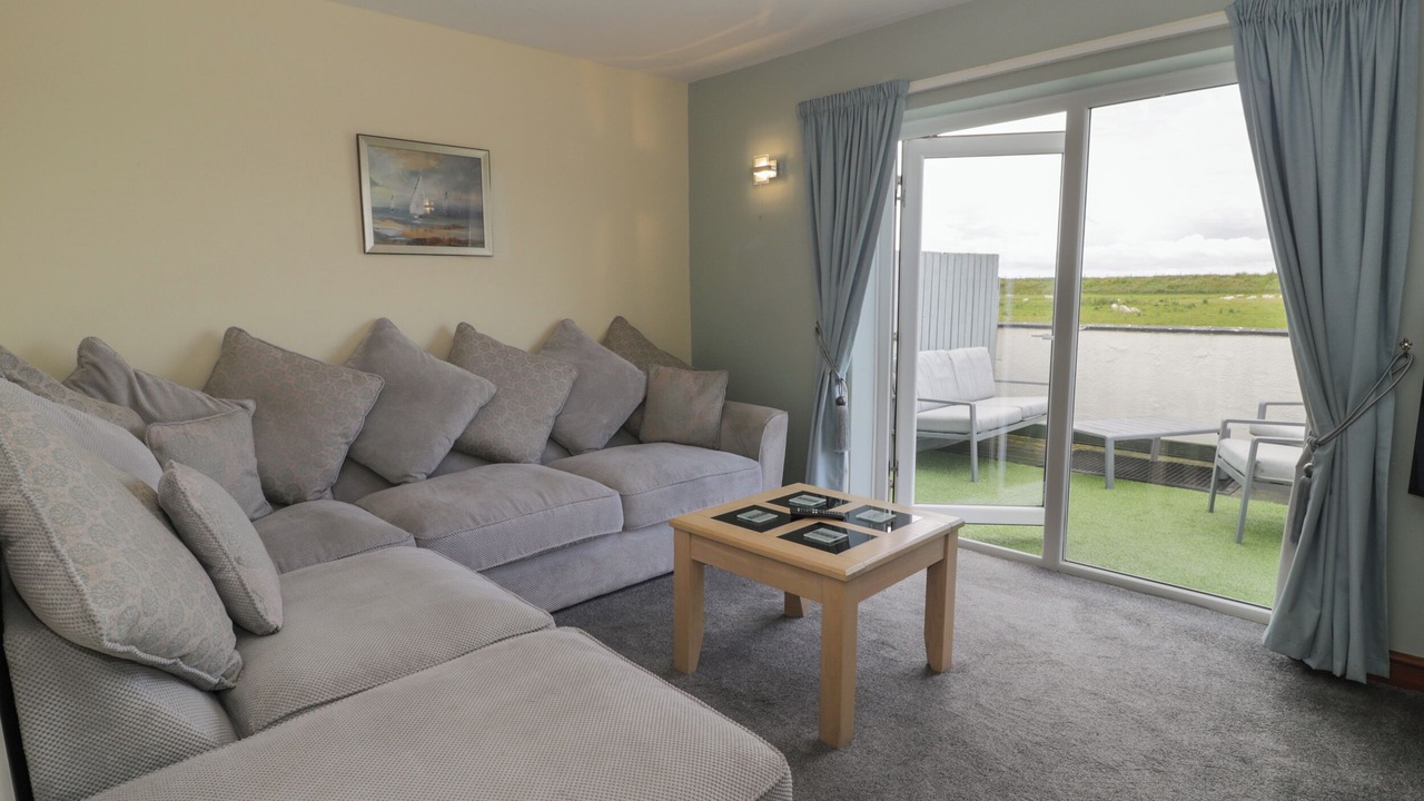 Photo of Others in Dinas Dinlle