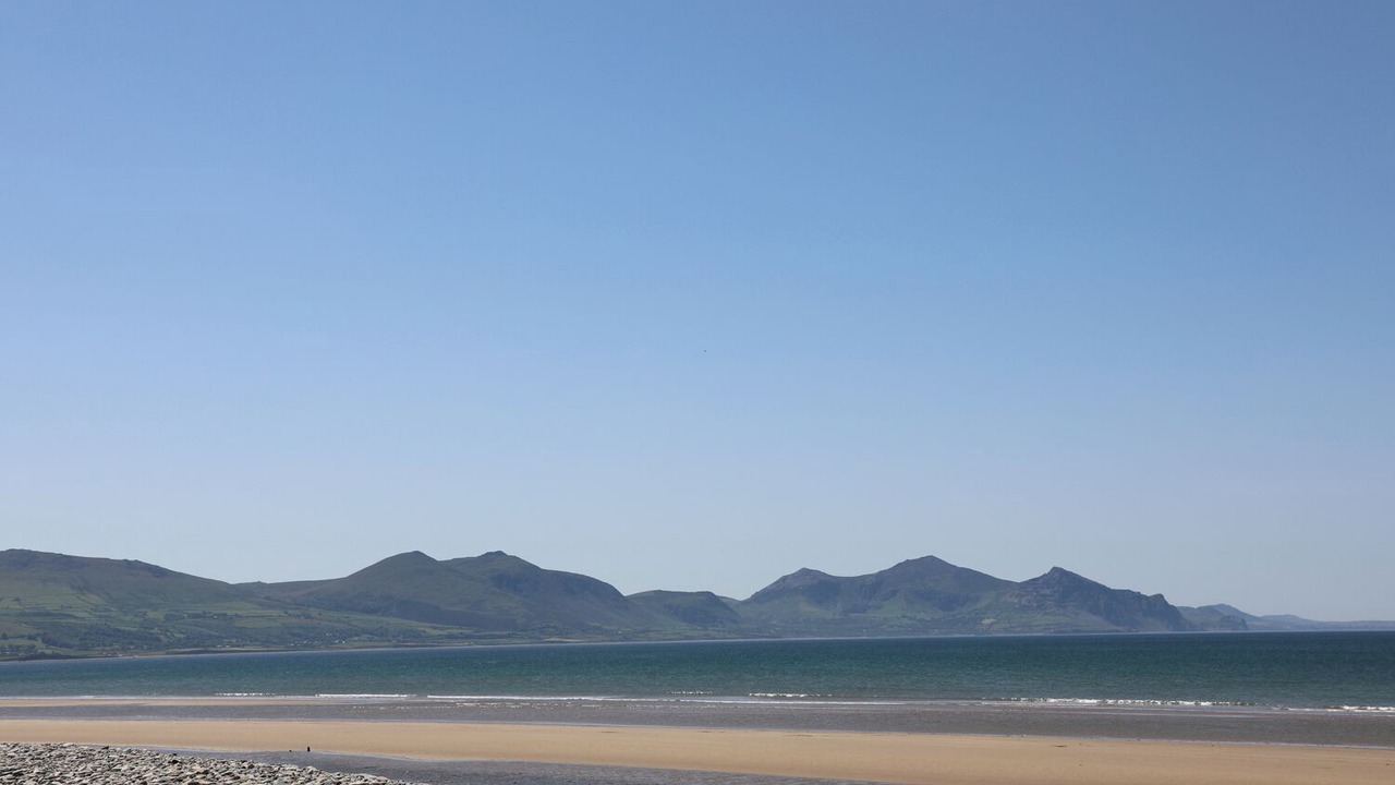 Photo of Others in Dinas Dinlle