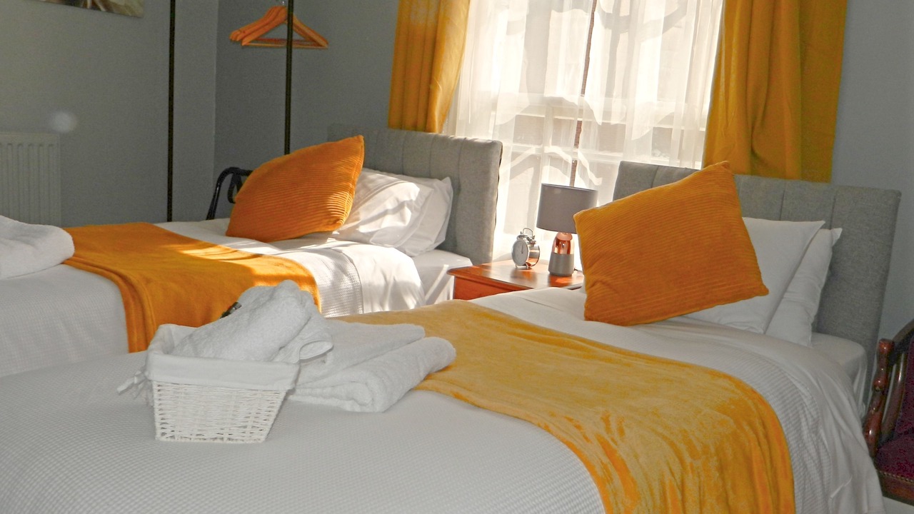 Photo of Bedroom in Warwick Town Centre