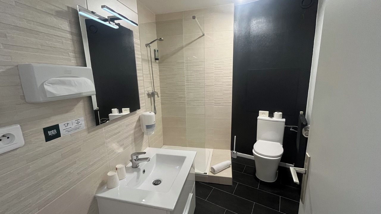 Photo of Bathroom in Pouzauges