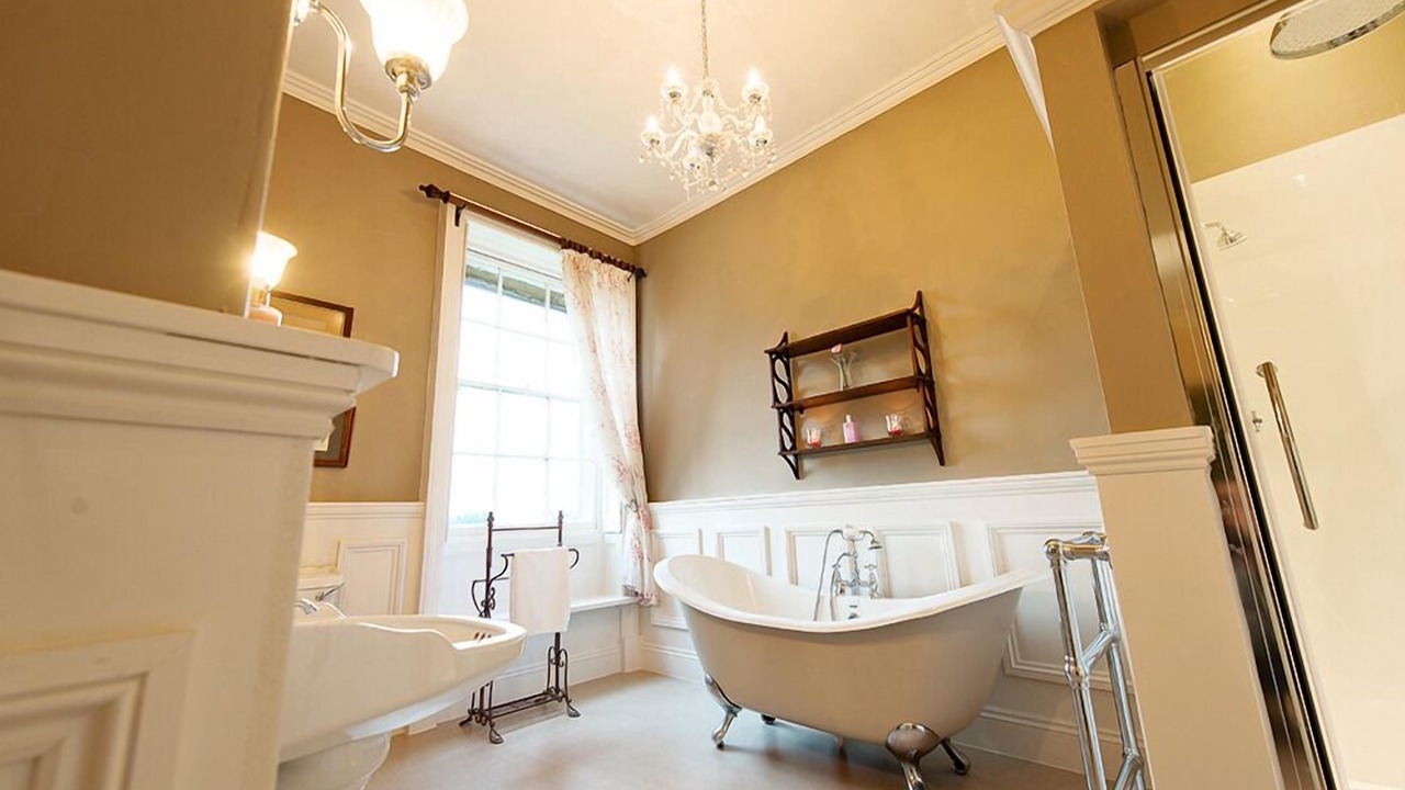 Photo of Bathroom in Leominster