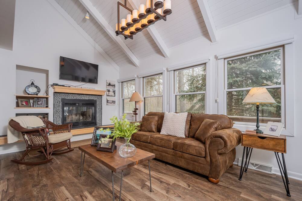 Photo of Livingroom in Thayerville