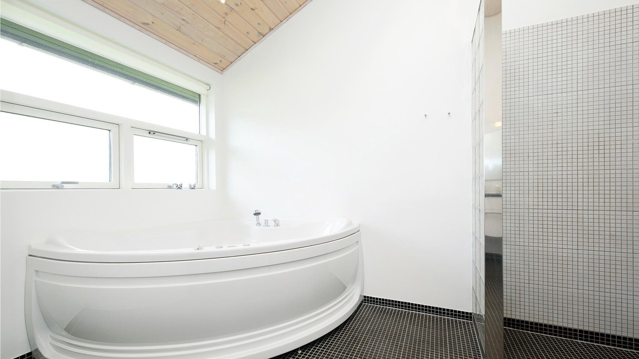 Photo of Bathroom in Lonstrup