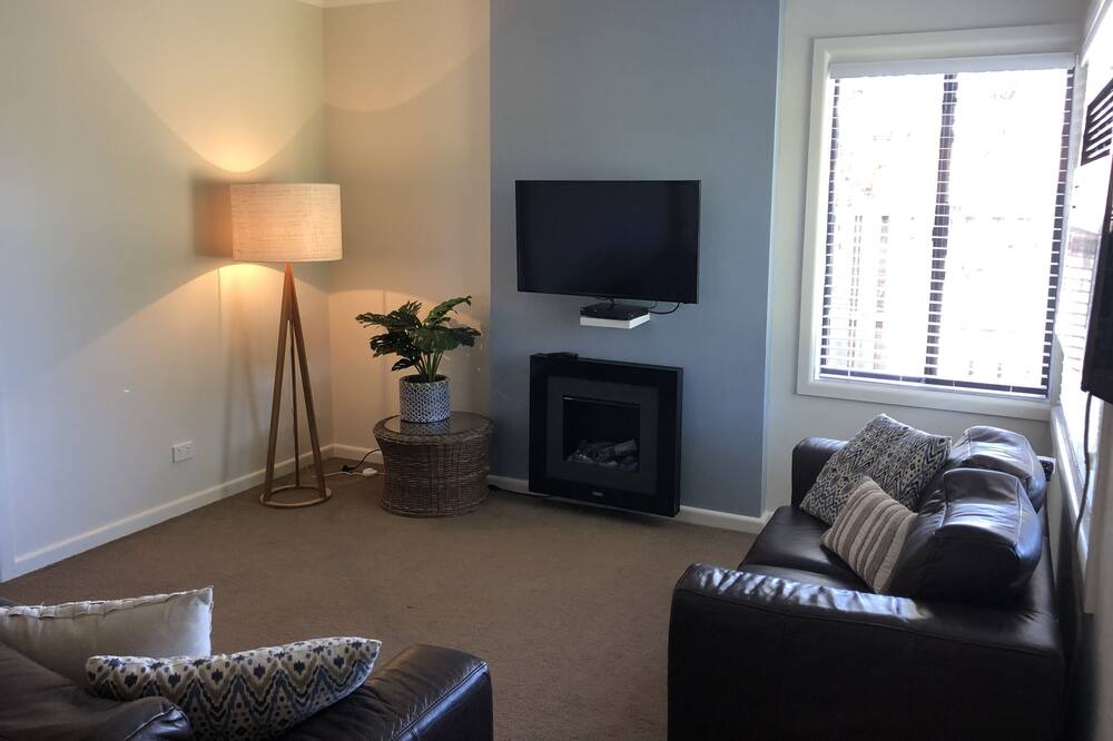 Photo of Livingroom in North Wonthaggi