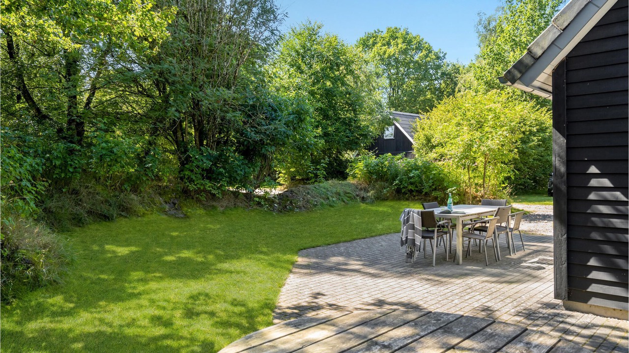 Photo of Outdoor in Skygge