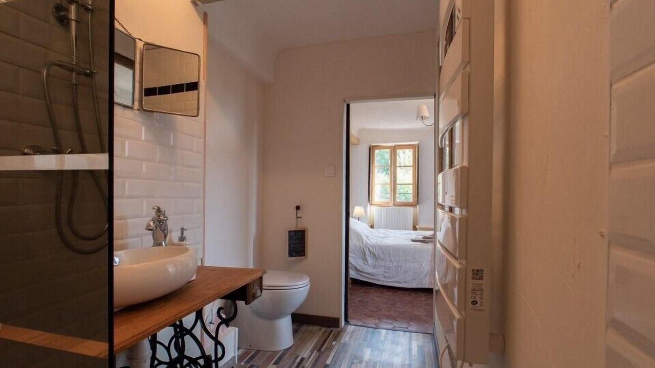 Photo of Bathroom in Nolay