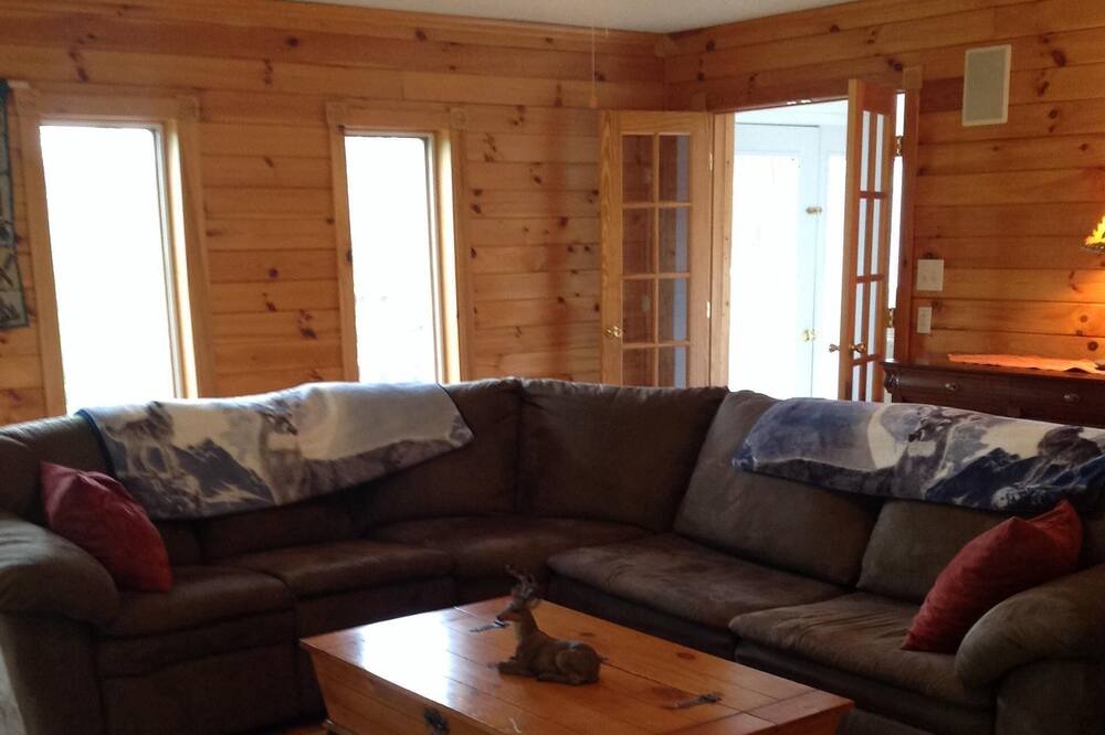 Photo of Bedroom in Edray