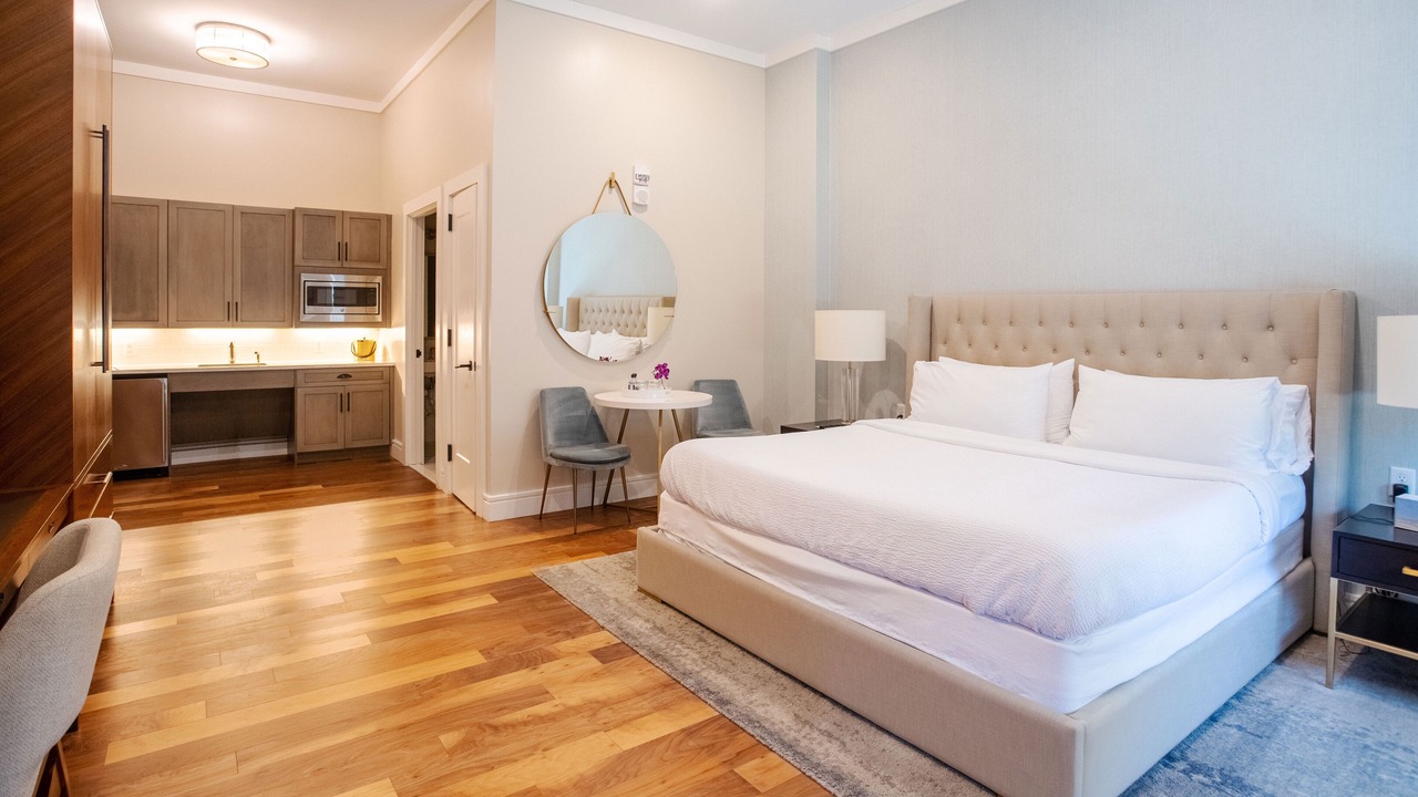 Photo of Bedroom in East Garden City