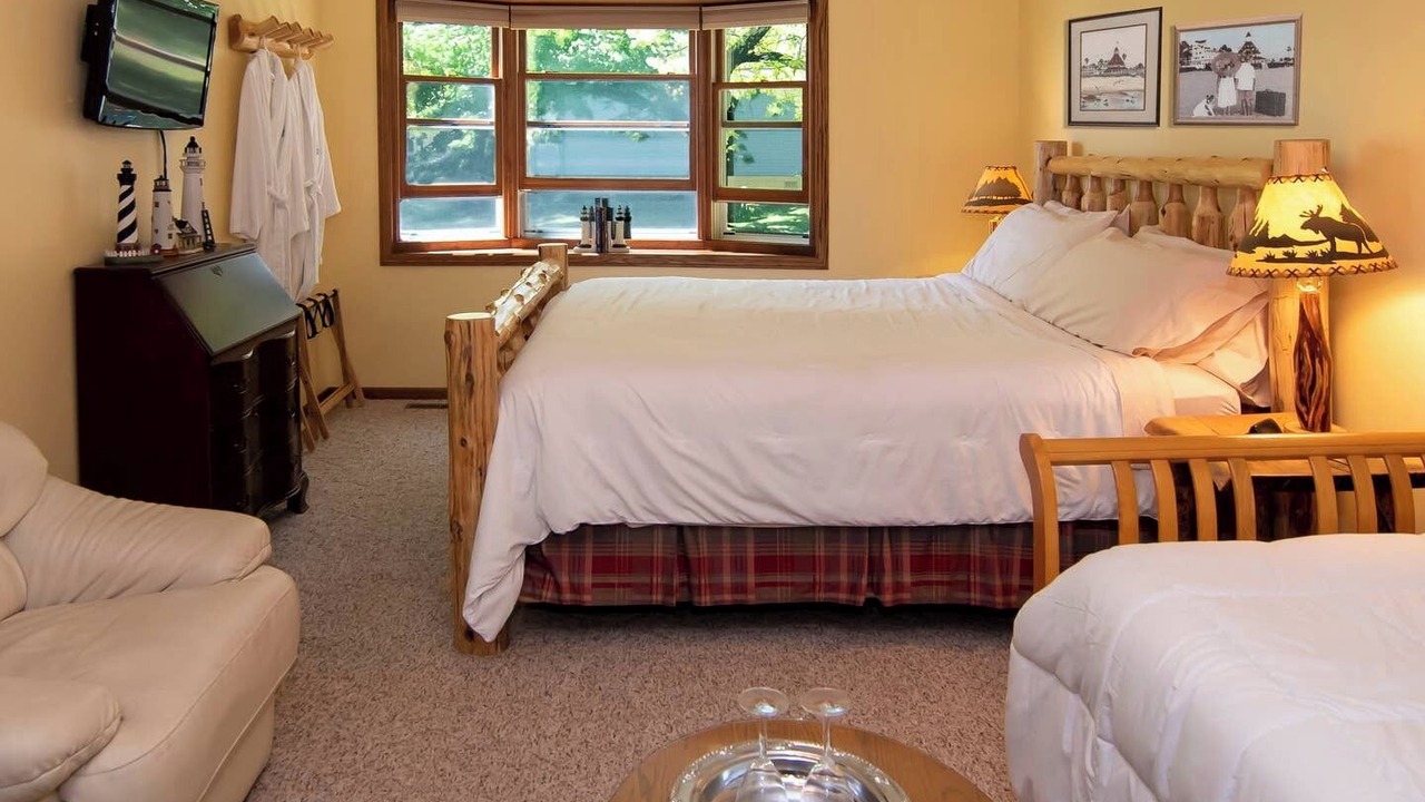 Photo of Bedroom in Walker